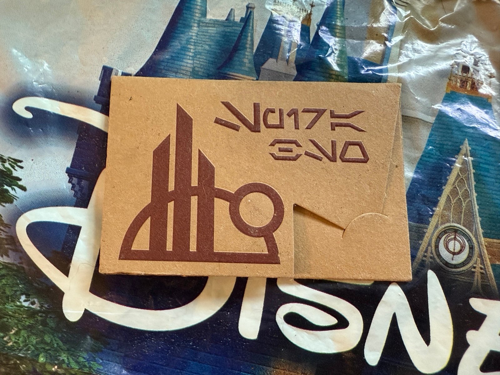 Star Wars Galaxy’s Edge Batuu Gold Spira Original First Edition Metal Gift Card