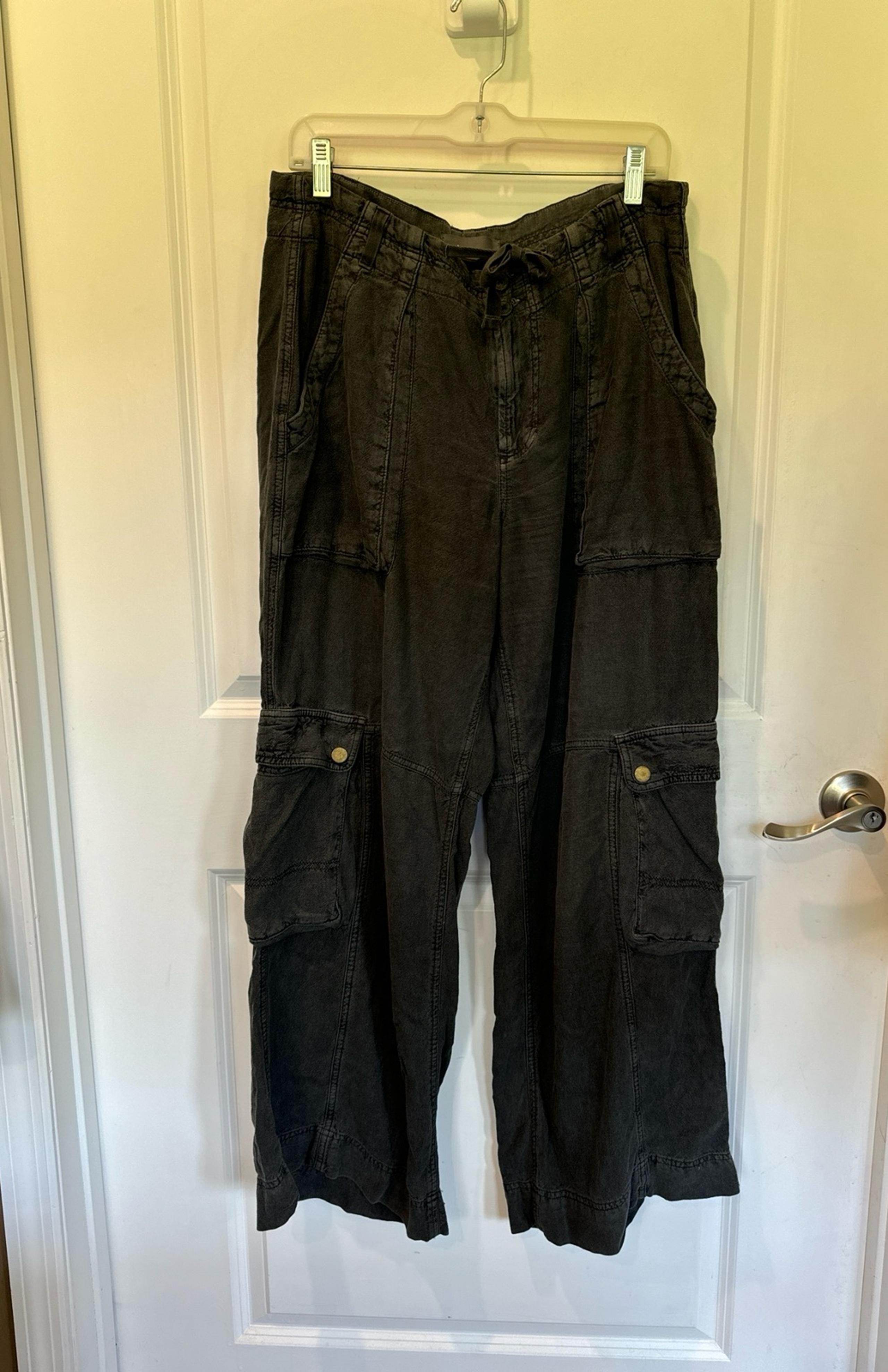Anthropologie women’s slouchy cargo pants
