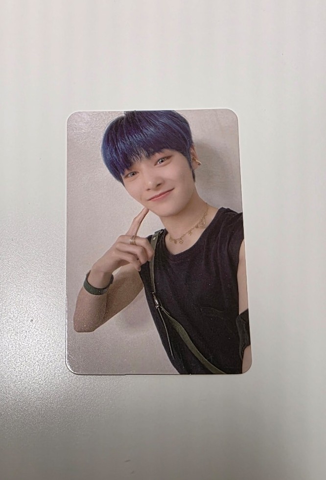 Jeongin (I.N.) In Life Withfans/Yizhiyu Photocard