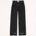 NWT Abercrombie & Fitch High Rise 90s Relaxed Jean with Vented Hem Size: 35
