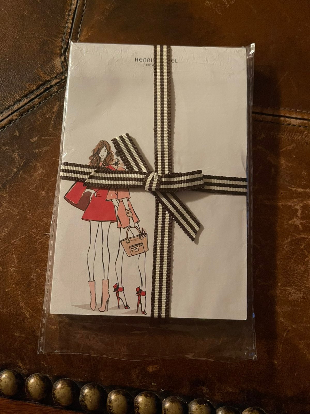 5 HENRI BENDEL Logo Empty Shopping Paper Gift Bag 4.4" x 6.4" x 2.3" New Mini 5 HENRI BENDEL Logo Empty Shopping Paper Gift Bag 4.4" x 6.4" x 2.3" New Mini