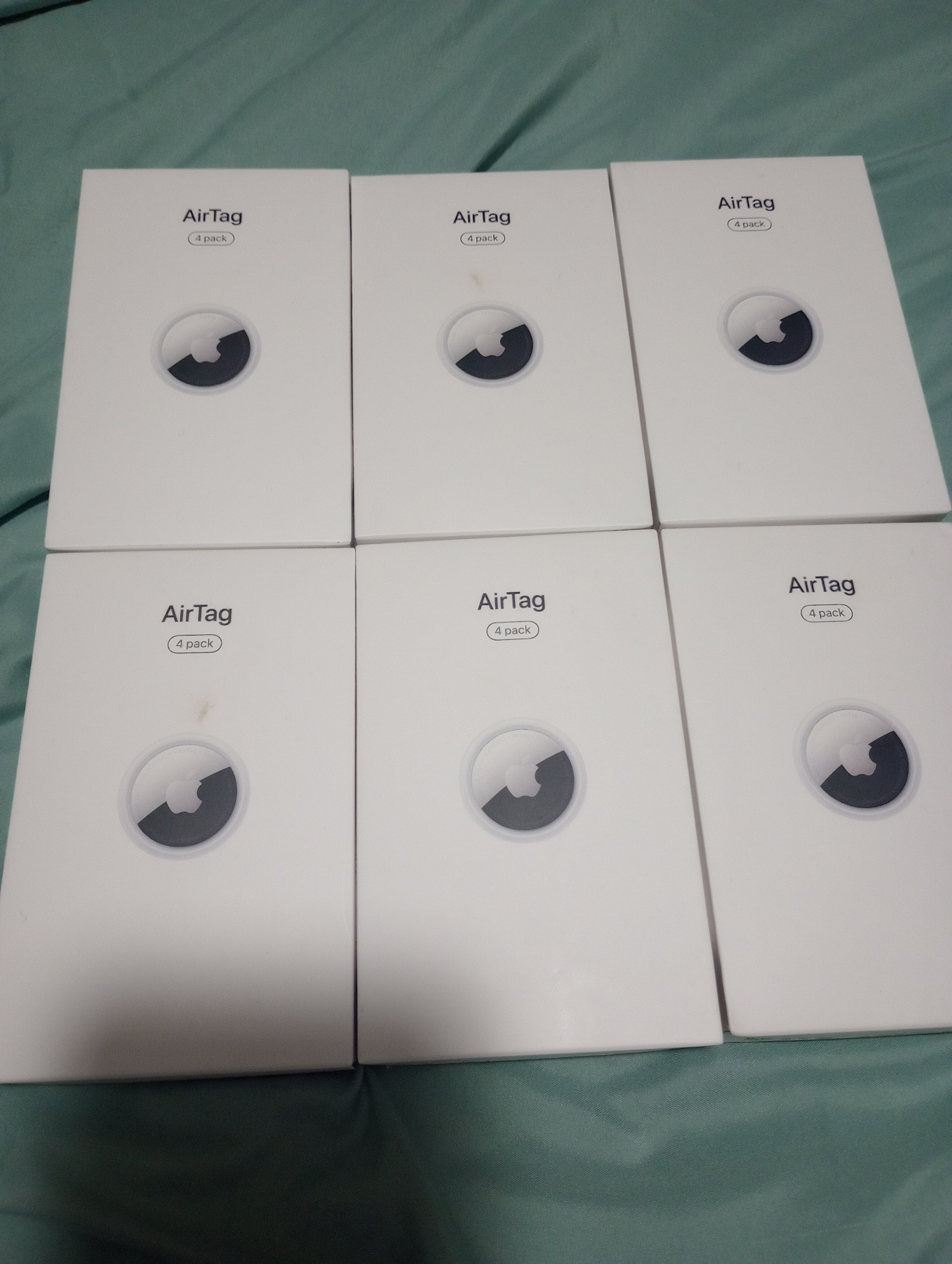 Apple AirTag 6 boxes