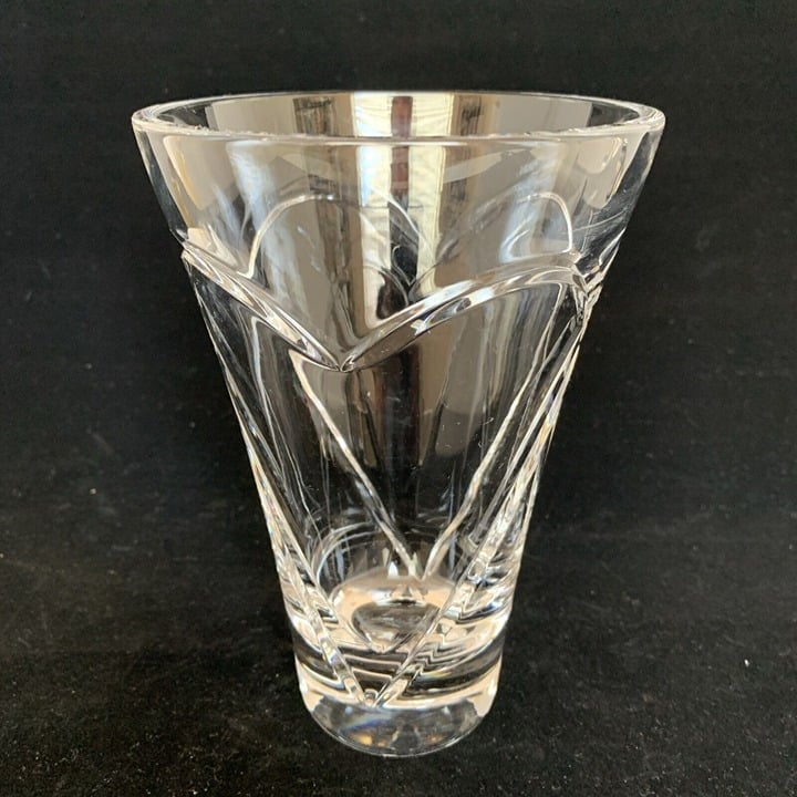 Waterford 6 1/4 Tall Crystal Vase Wishes Romance Cut Heart 154222 Poland