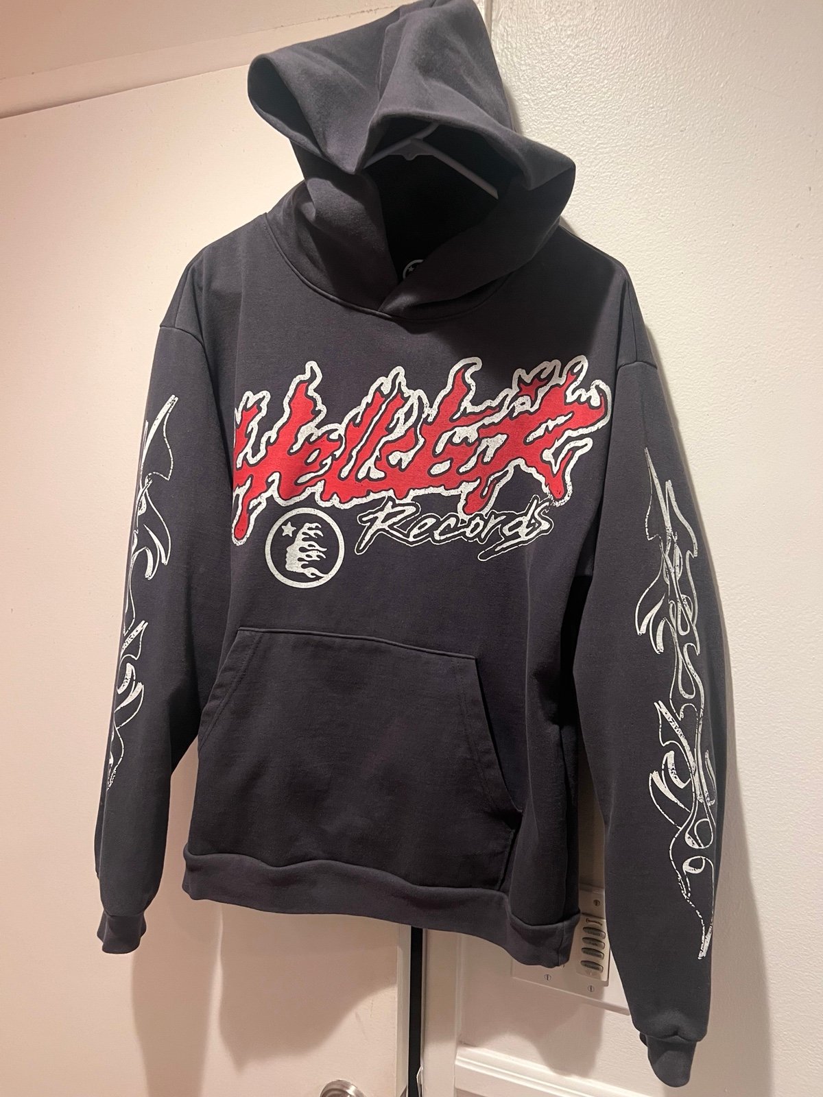 【メーカー公式ショップ】 Tour Records Studio Hellstar Hoodie M Size / トップス