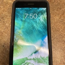 64GB Iphone 8 Plus w/ Otterbox Case