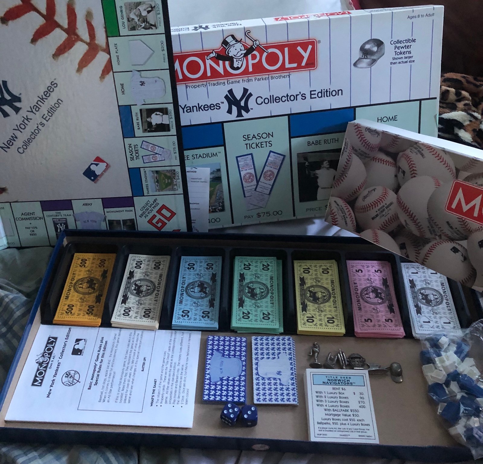 New York Yankees Collector's Edition Monopoly Board Game, HASBRO