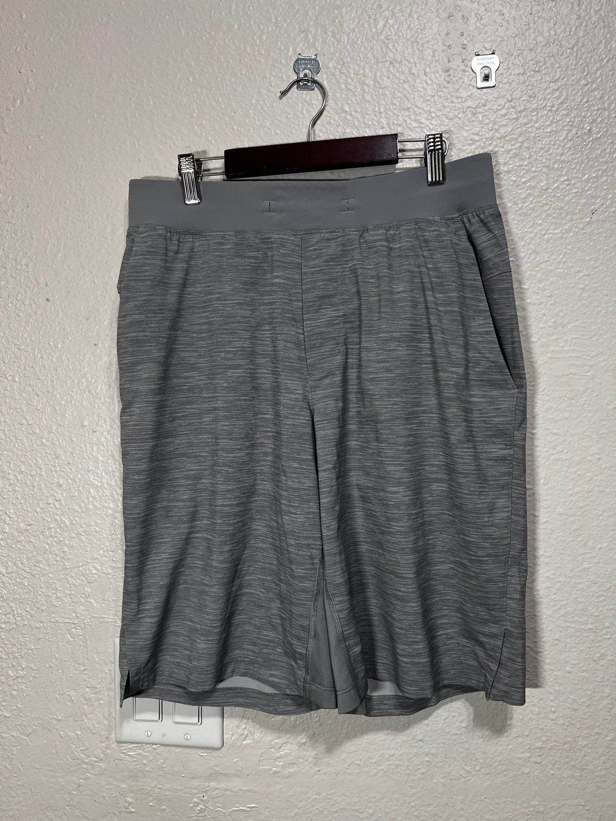 Lululemon THE Shorts 11” Linerless Heathered Gray Size Medium