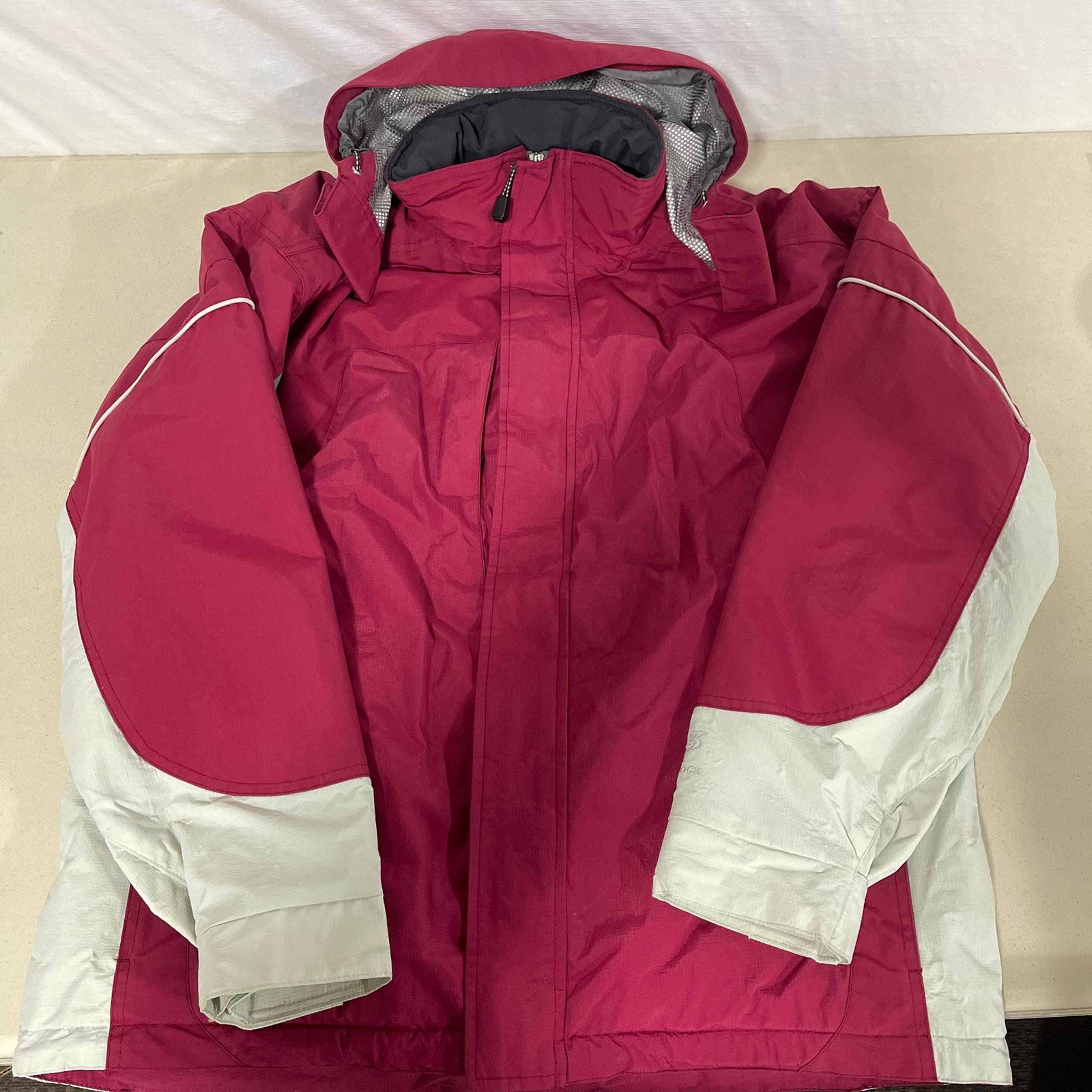 Obermeyer Men’s Size Medium Ski Jacket Red and White