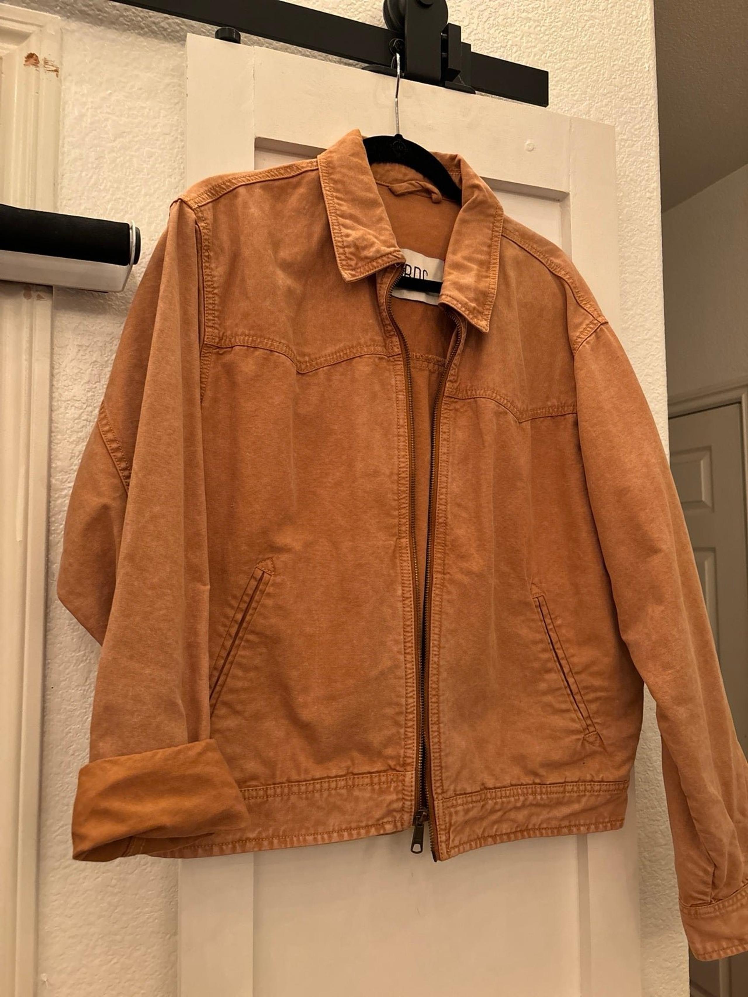 Cropped trucker jacket