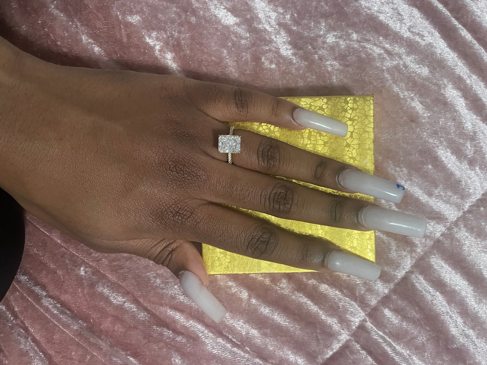 Diamond wedding band