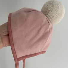 Briar Pom bonnet