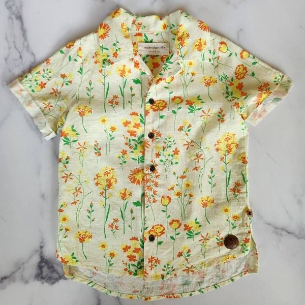 My brother John size 5 button up retro short sleeve Import wildflower floral top My brother John size 5 button up retro short sleeve Import wildflower floral top