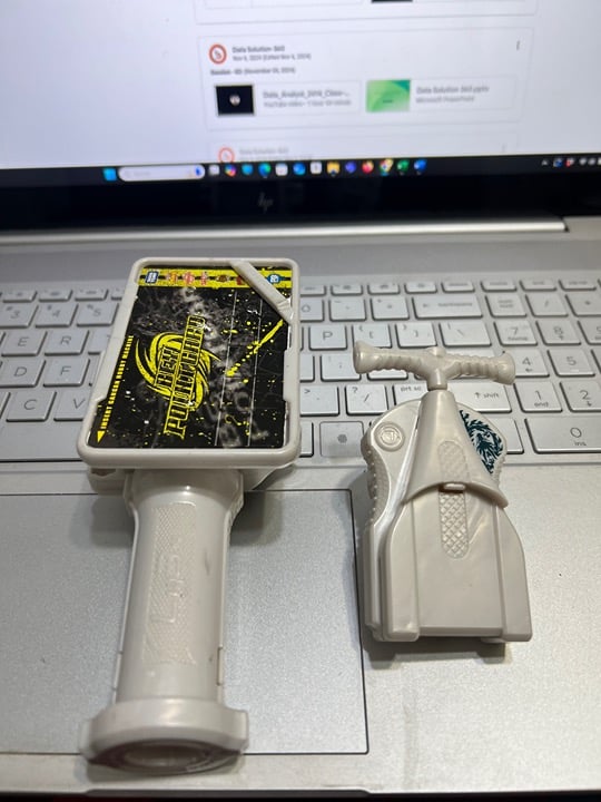 Beyblade Takara Tomy 3 Segment Launcher Set up (Left Rotation)