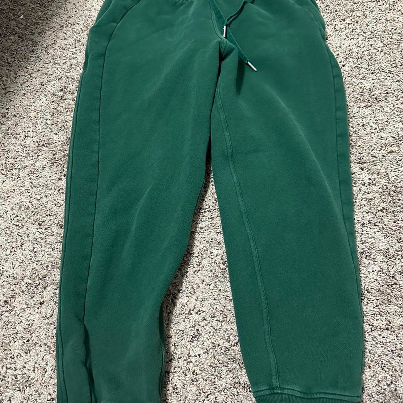 Lululemon green scuba joggers
