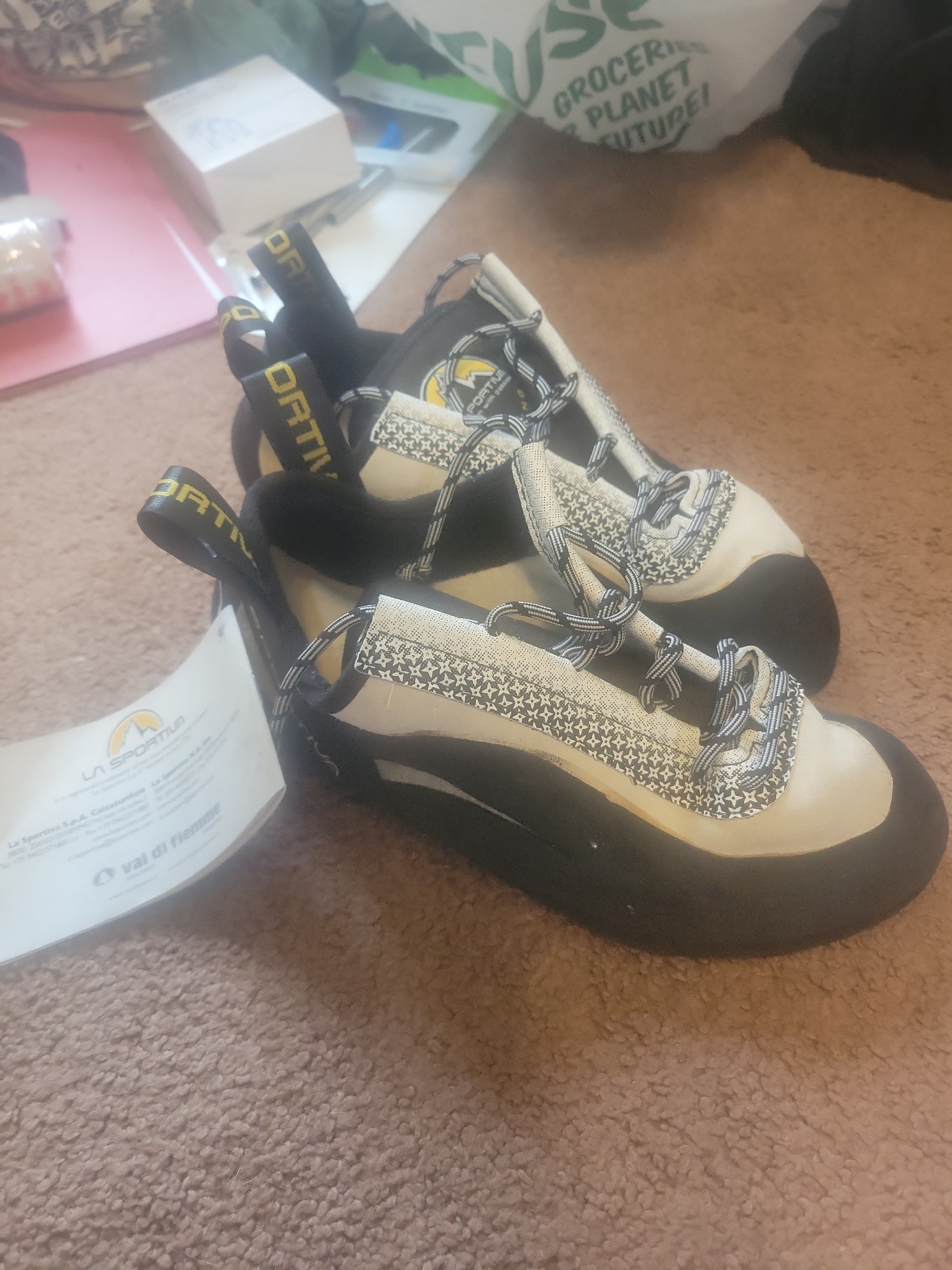 La Sportiva Miura Lace up Climbing shoes womens 38.5 New