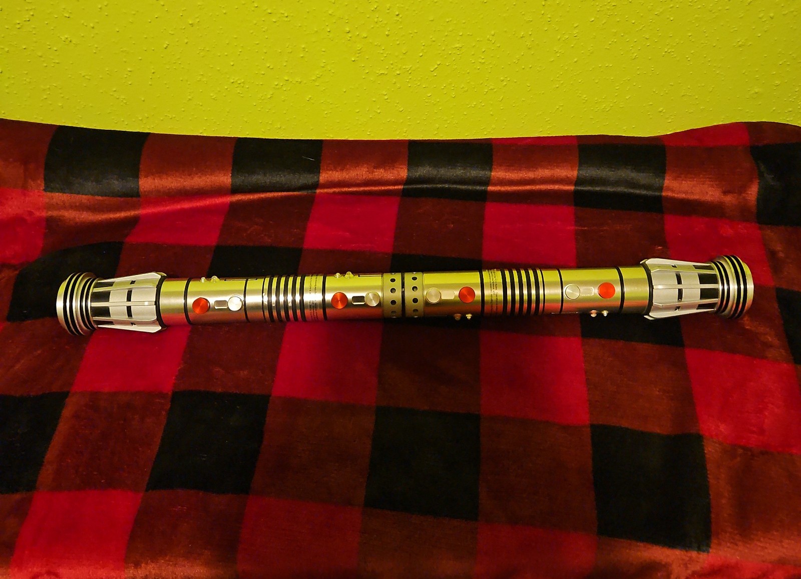 Darth Maul Legacy Lightsaber No Battery Packs
