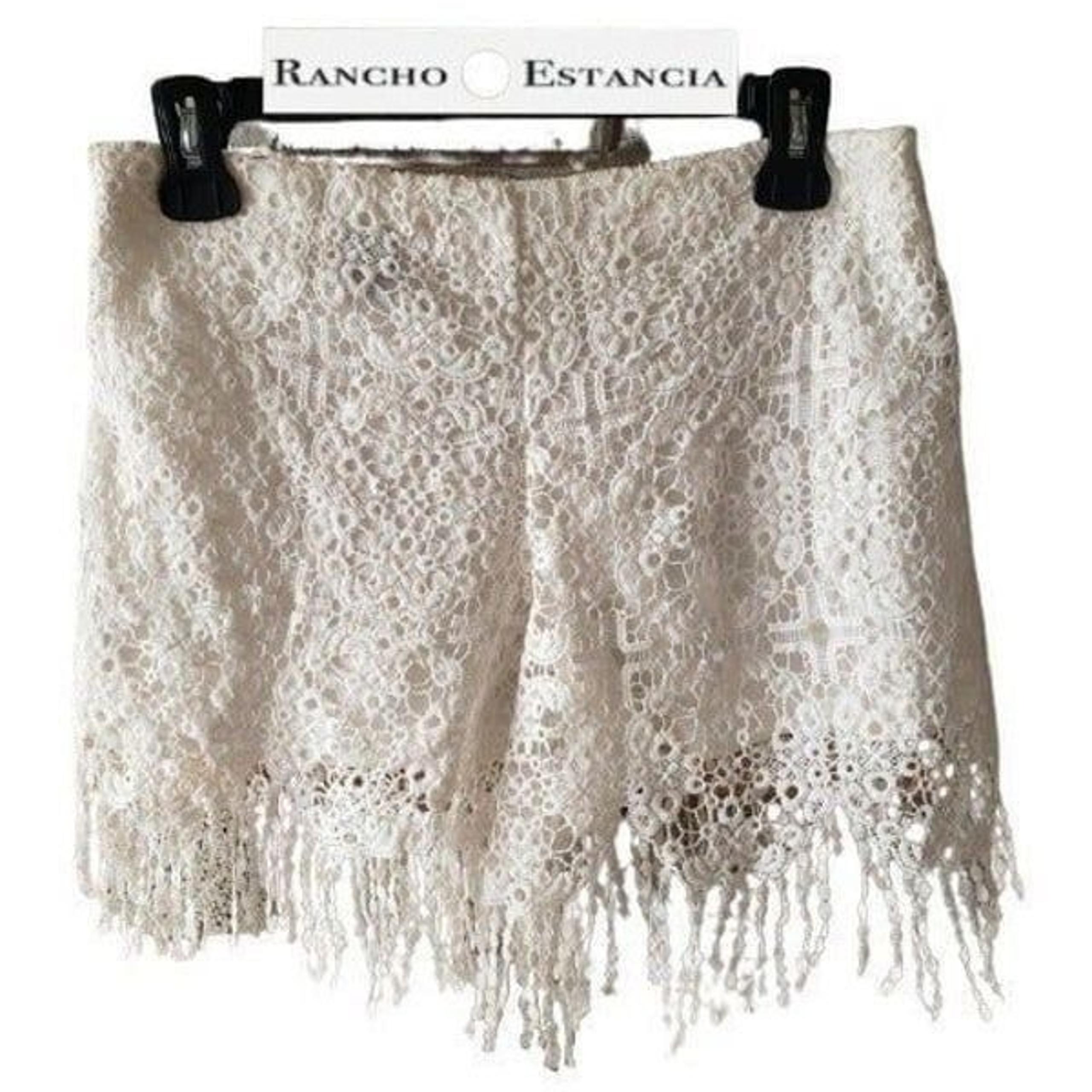 Women Fringe Hem Guipure Lace Shorts