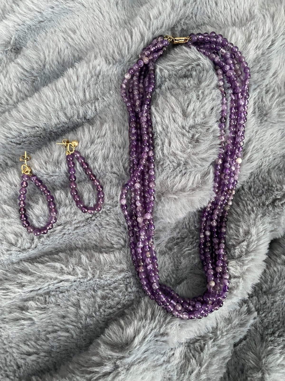 Necklace and earrings