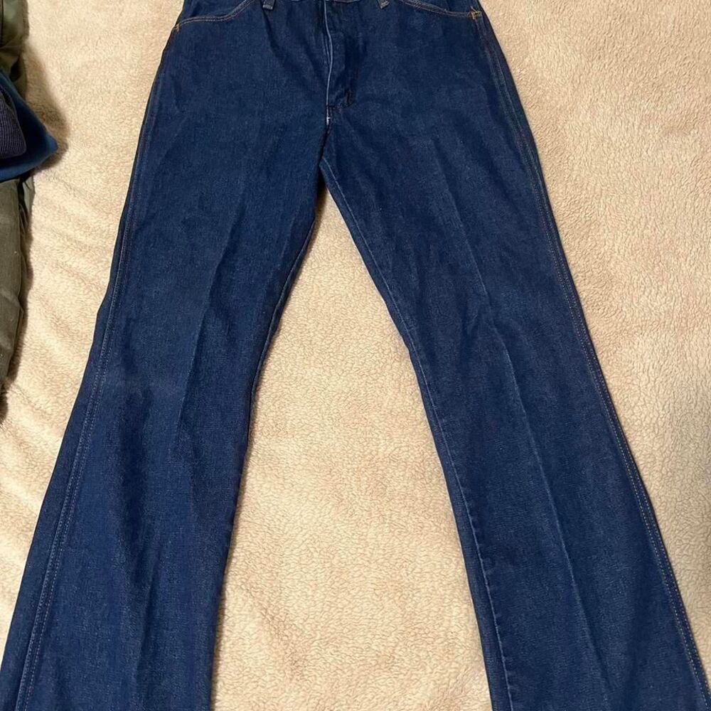 Vintage 1980s Wrangler Men's bootcut cowboy jeans 34 x 34 - Dark wash
