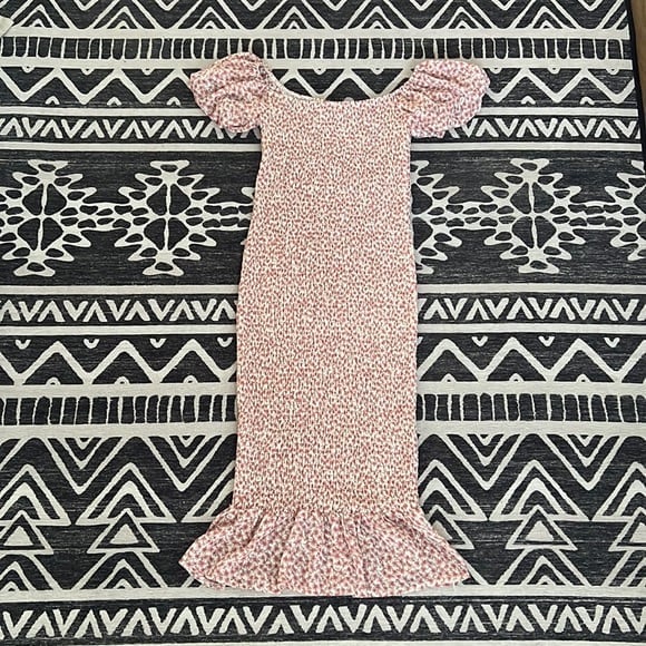 Worn Once Petal And Pup Puff off shoulder Dress US size 6 Australia size 10