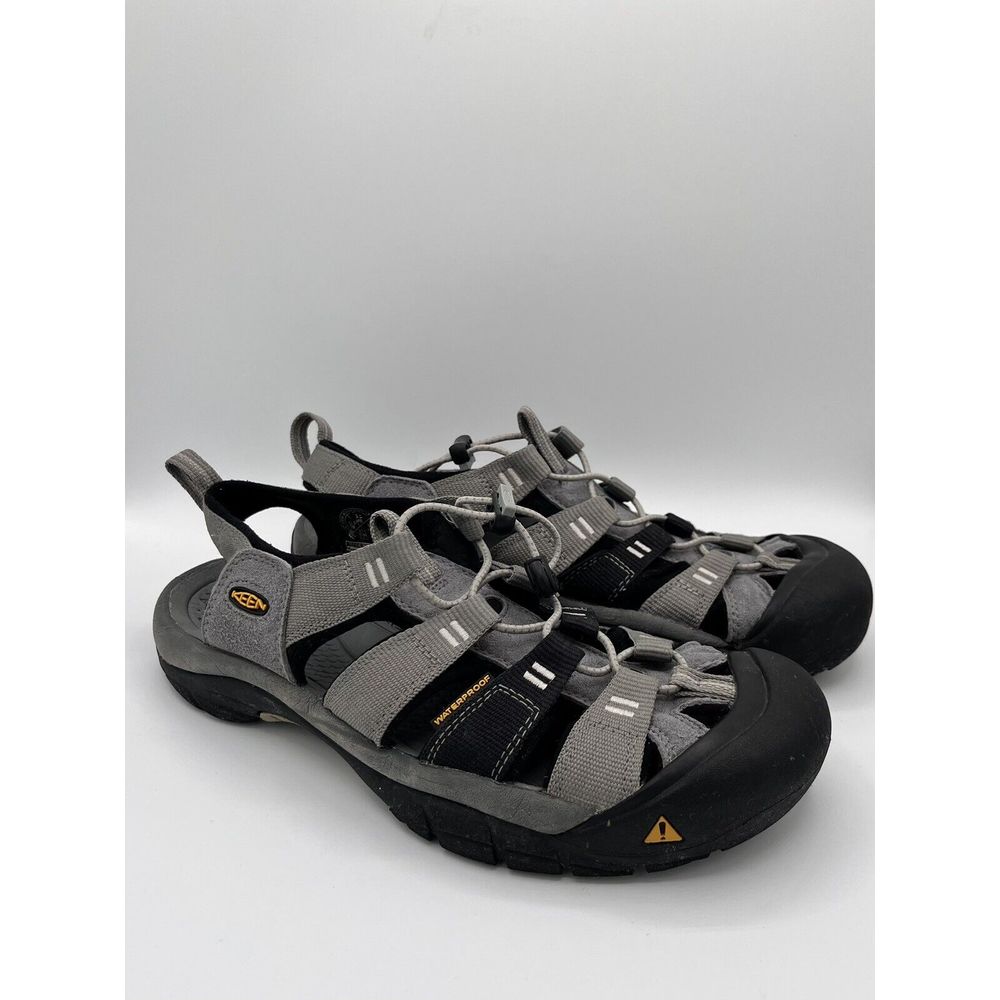KEEN MENS HIKING NEWPORT SANDALS Grey And Black Closed Toes, Size 9.5