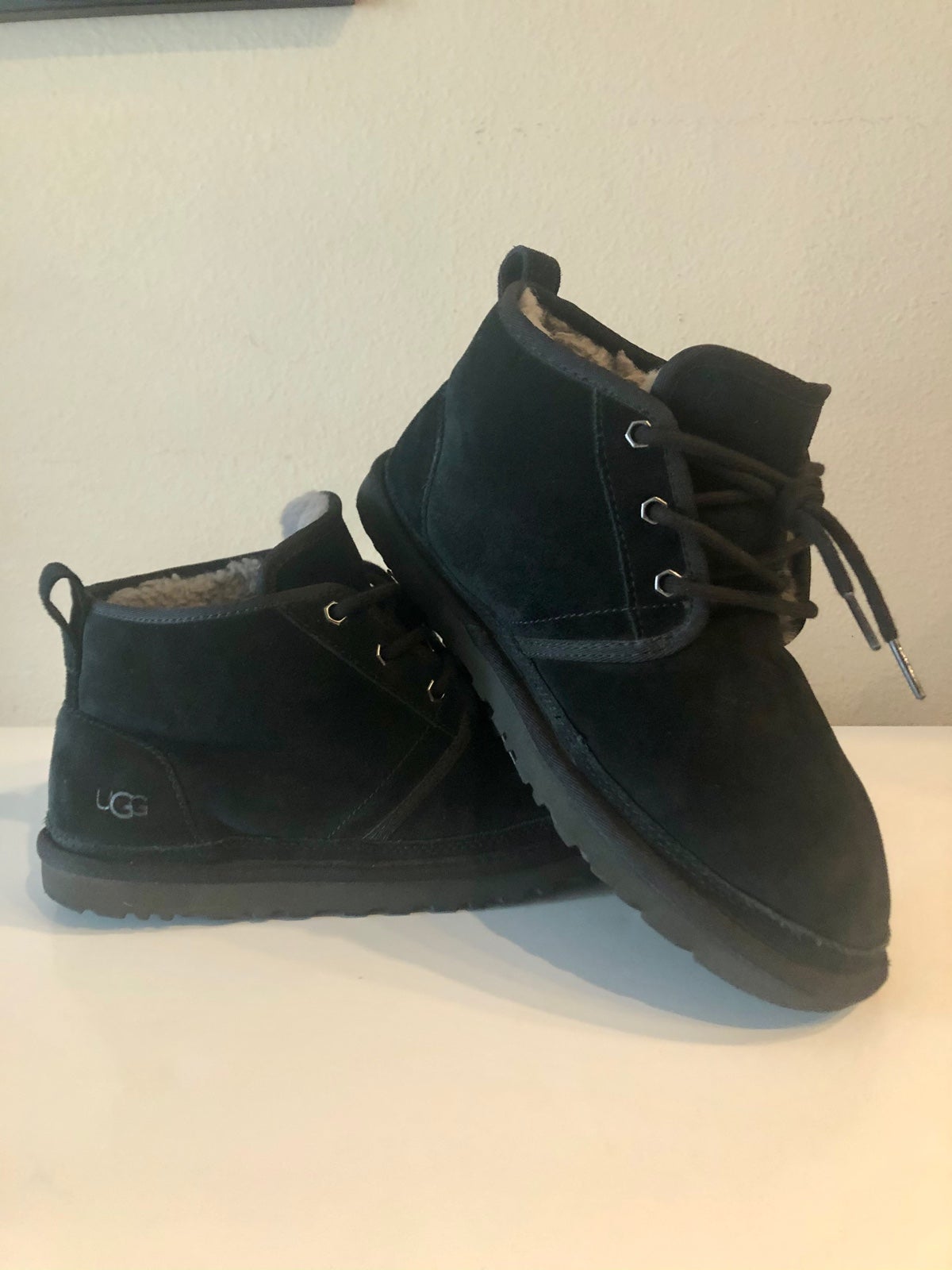 the latest models UGG Australia Neumel Winter Chukka Boots Black Leather Sheepskin, Size: 9 Men the latest models UGG Australia Neumel Winter Chukka Boots Black Leather Sheepskin, Size: 9 Men