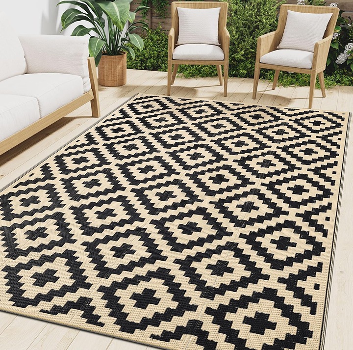 Smiry Waterproof Outdoor Rug 5x8 ft, Reversible Plastic Straw Patio Camping Rugs