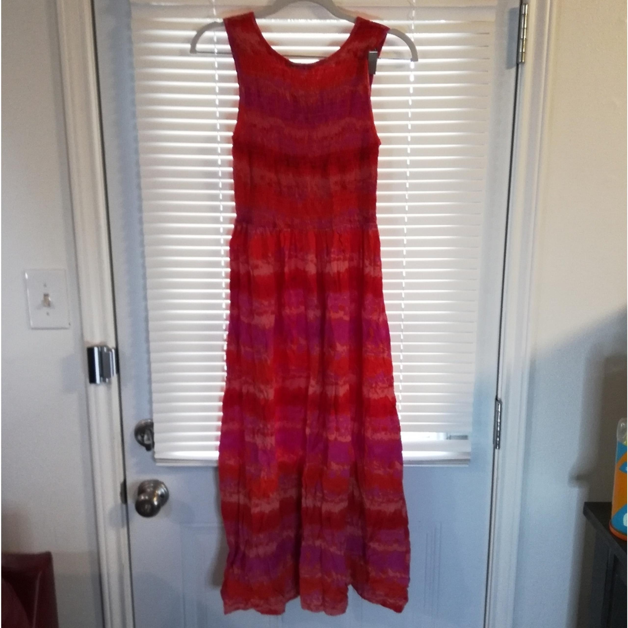 Jane Ashley size M dress