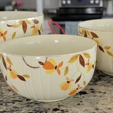 Halls Supierior Mixing Bowl Set