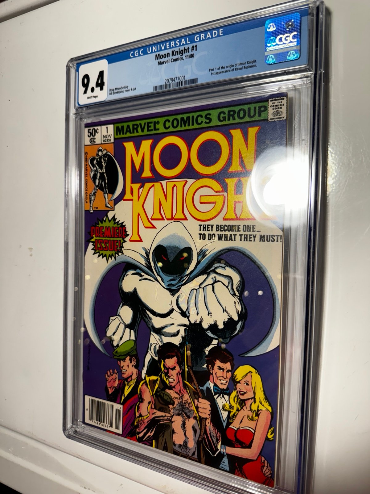 Moon knight 1 CGC 9.4