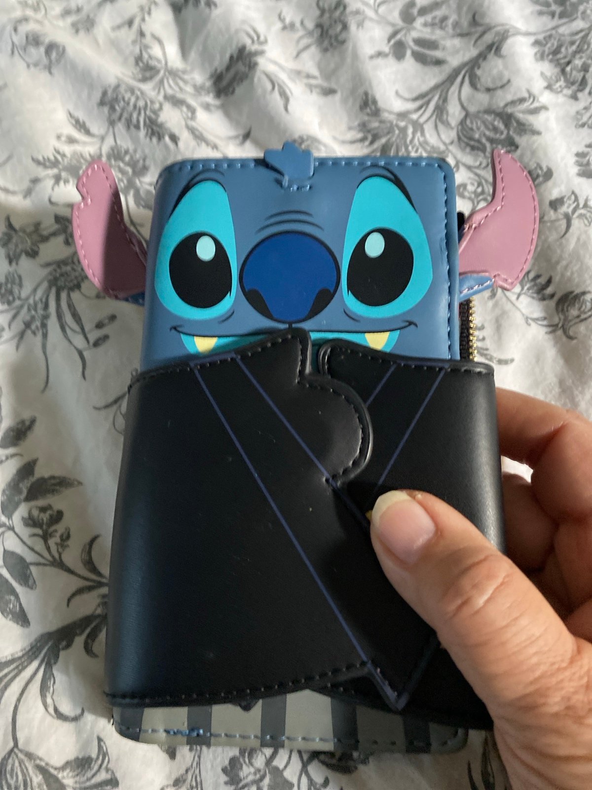 Stitch Dracula wallet by Loungefly