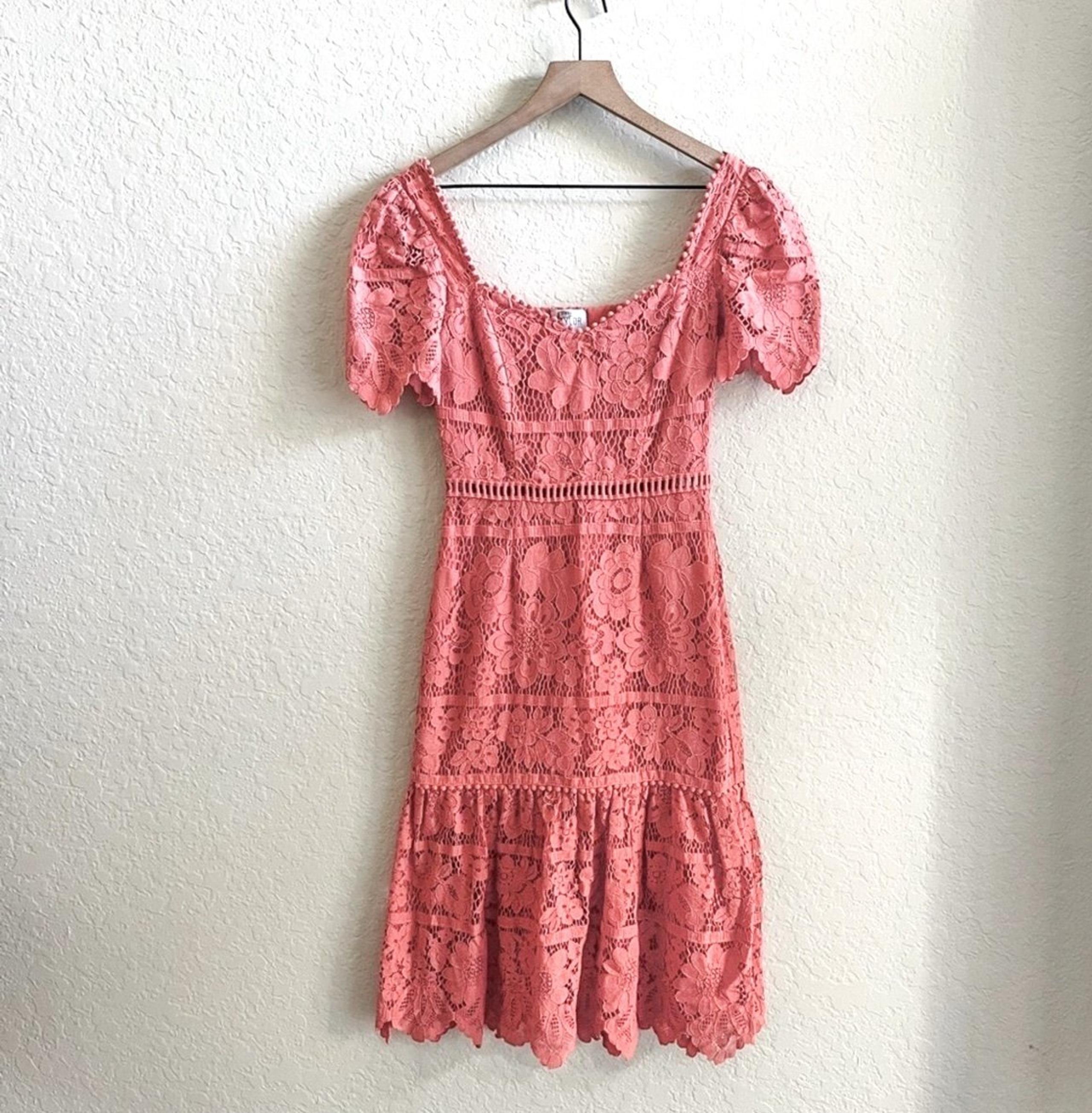 SAYLOR ~ Coral Lace Ruffle Short Sleeve Midi Sheath Louisa Dress Women’s Large