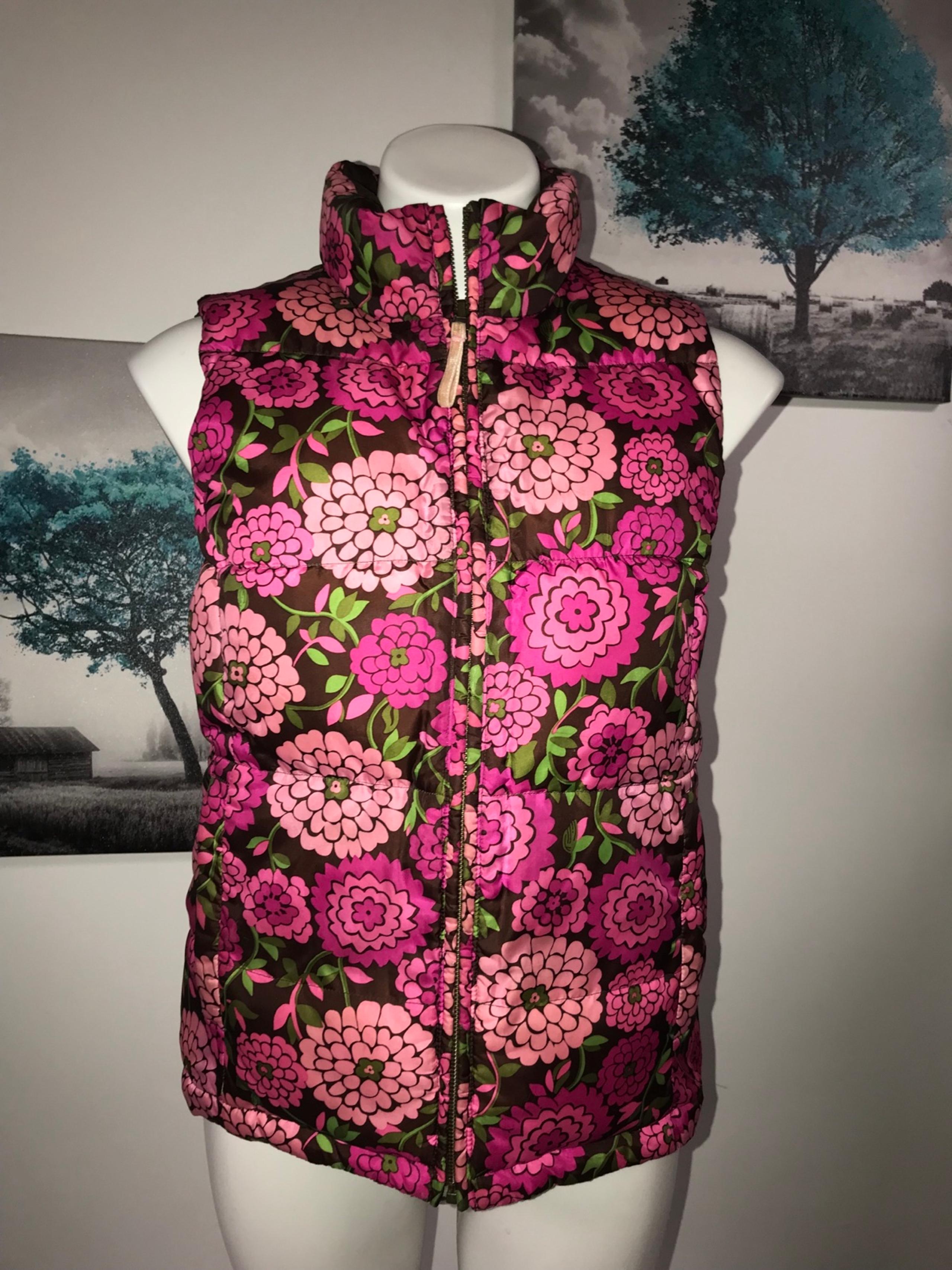 Lilly Pulitzer women’s duck down reversible vest size small 
Great condition
