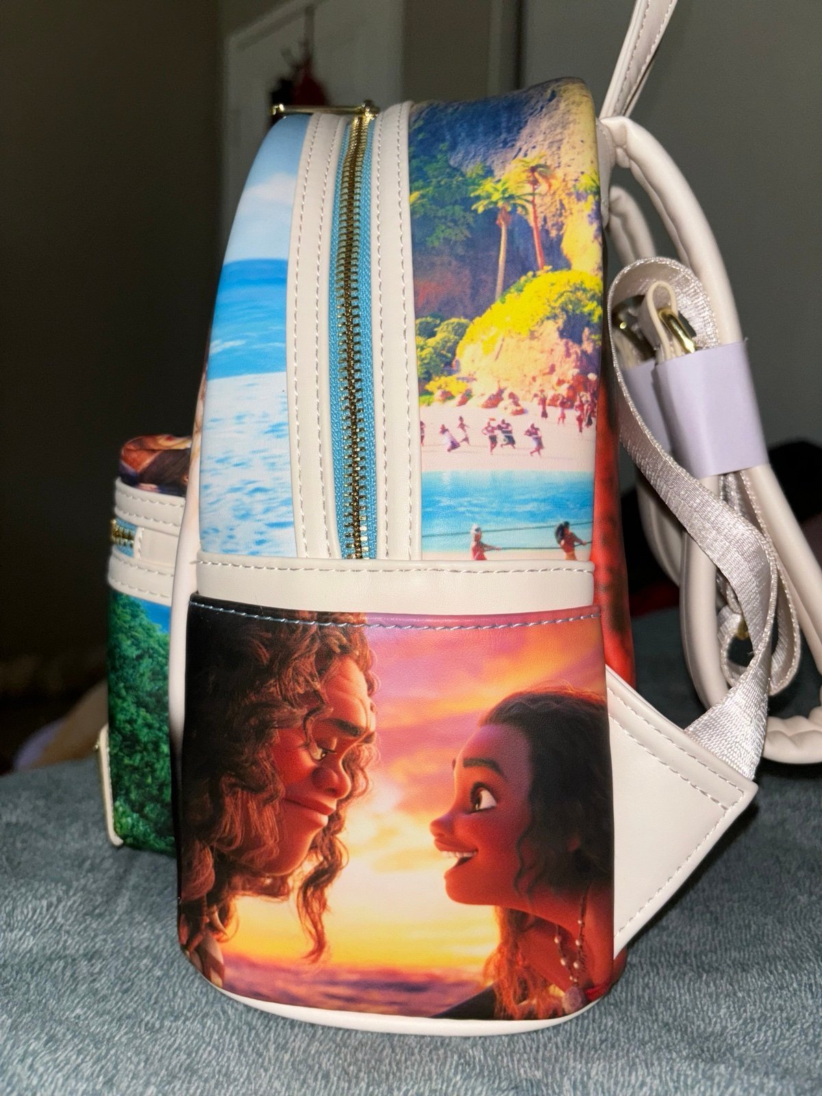 【Lounge Fly】Moana Princess Scene Series Mini Backpack Amazon.com | Loungefly Disney Moana Princess Scene Mini