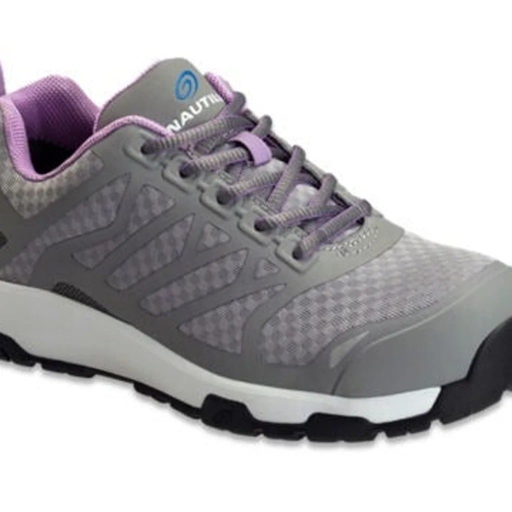 Nautilus Safety Size: 9.5W carbon fiber toe NEW