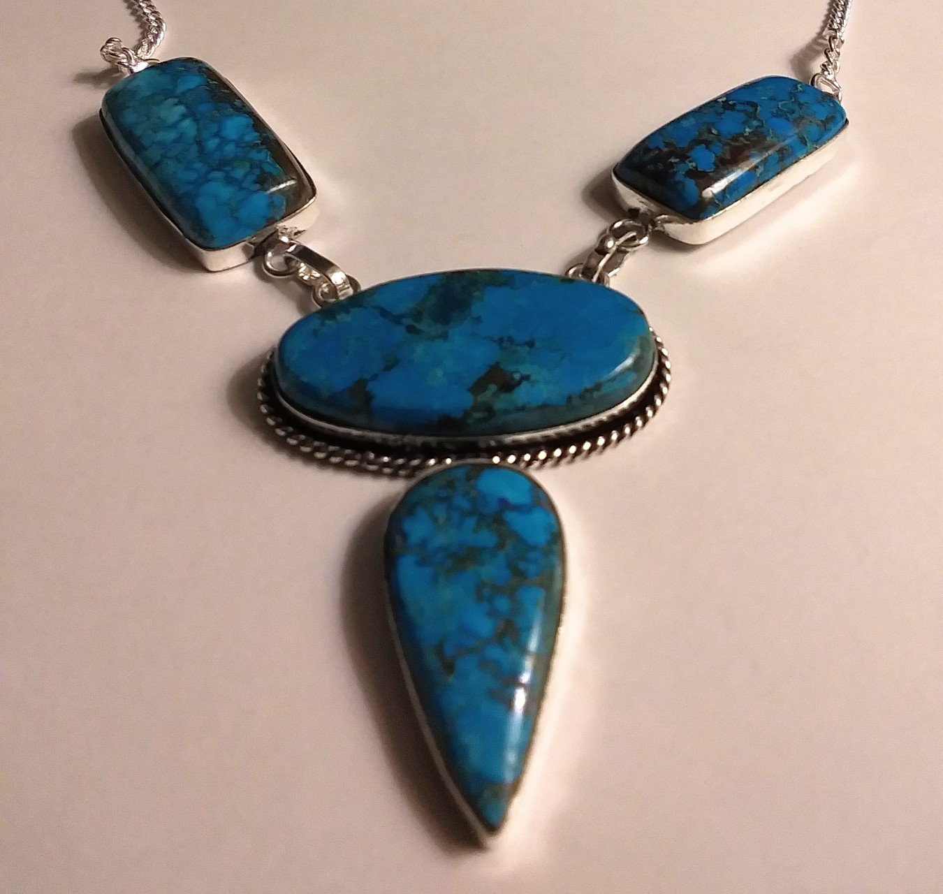 Stunning 925 Sterling Silver Turquoise Necklace