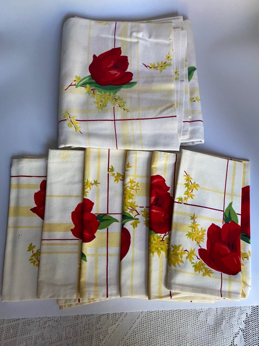 Mid Century Tulips Tablecloth and Napkin Set