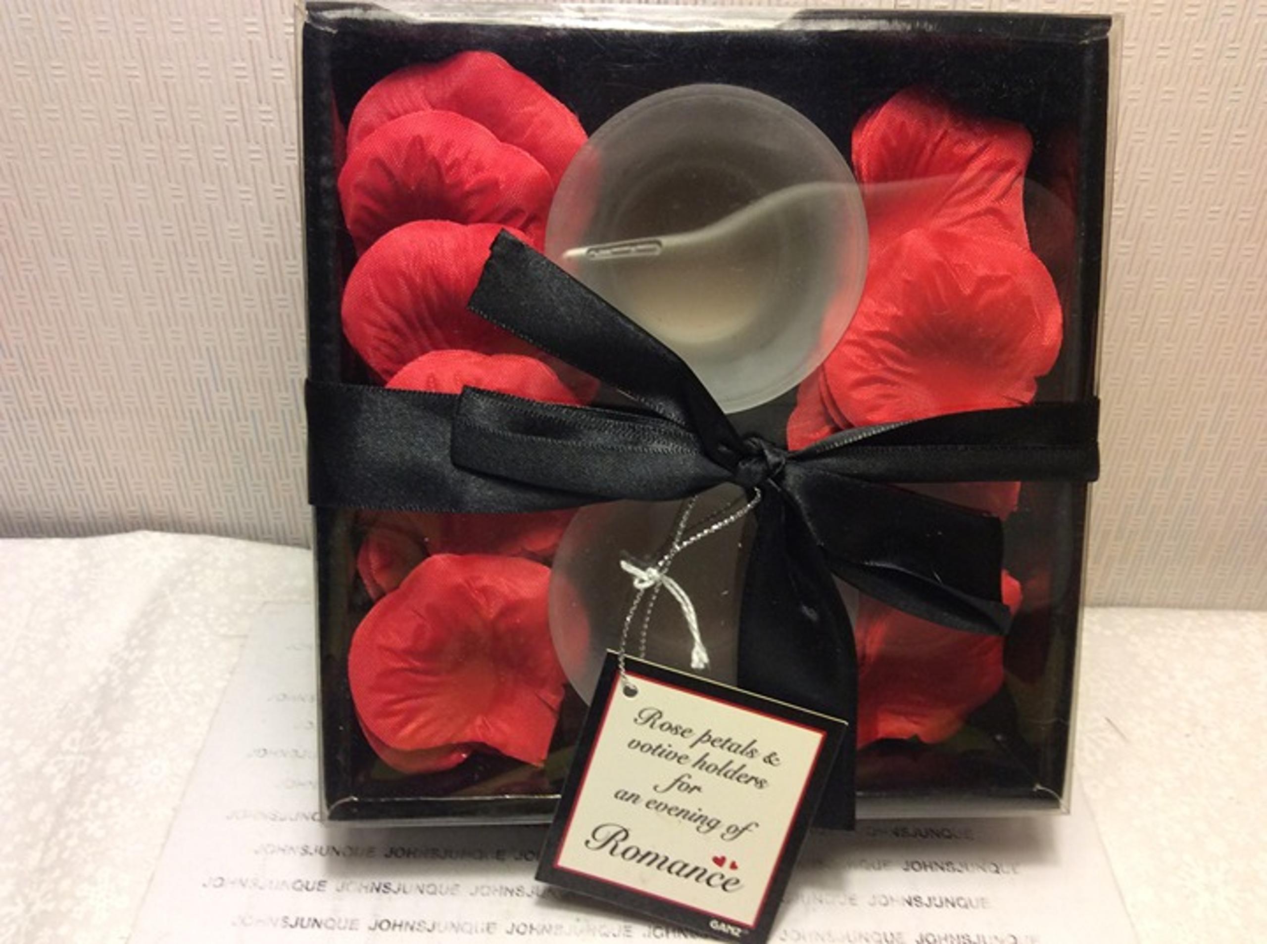 SILK ROSE PETALS & VOTIVE CANDLE HOLDERS "For an evening of Romance" - Ganz