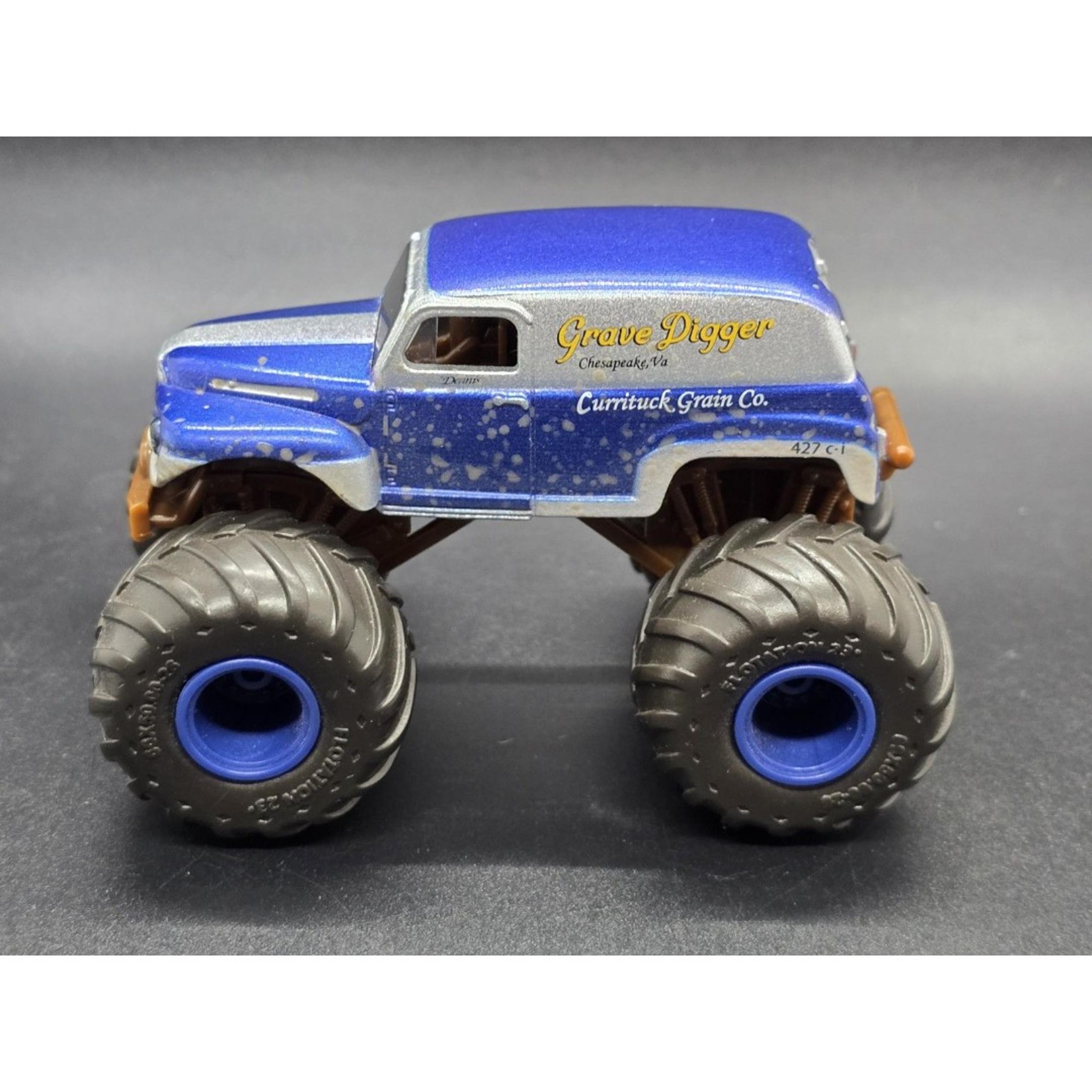 Spin Master Monster Jam Grave Digger Currituck Grain Co. Blue Silver 1:64 Muddy?