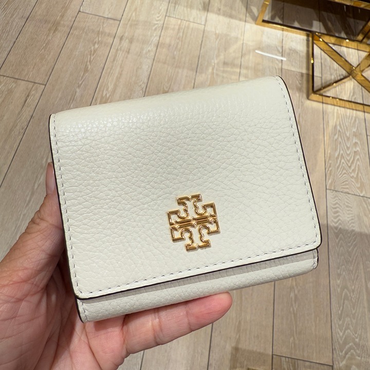 NWT Tory Burch Britten Compact Wallet 159431 In New Ivory