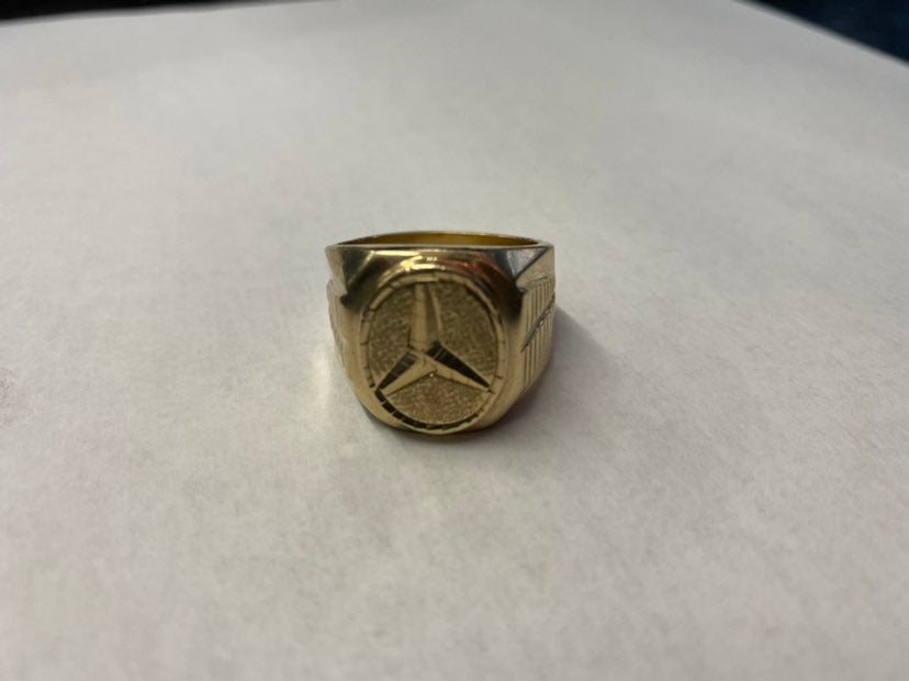 Mercedes gold ring