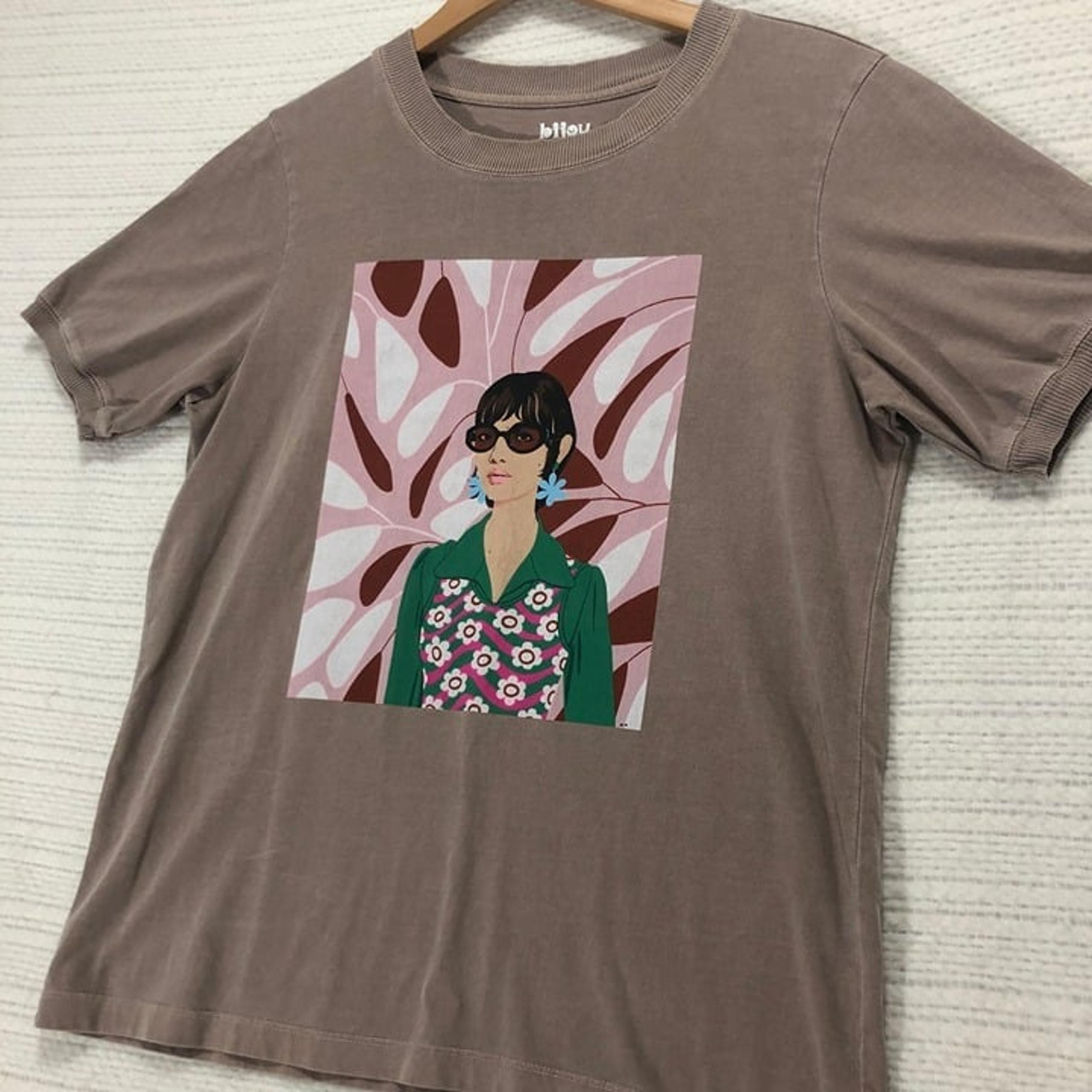 BIJOU Karman X Target Women’s Art Graphic Tee, Size SM