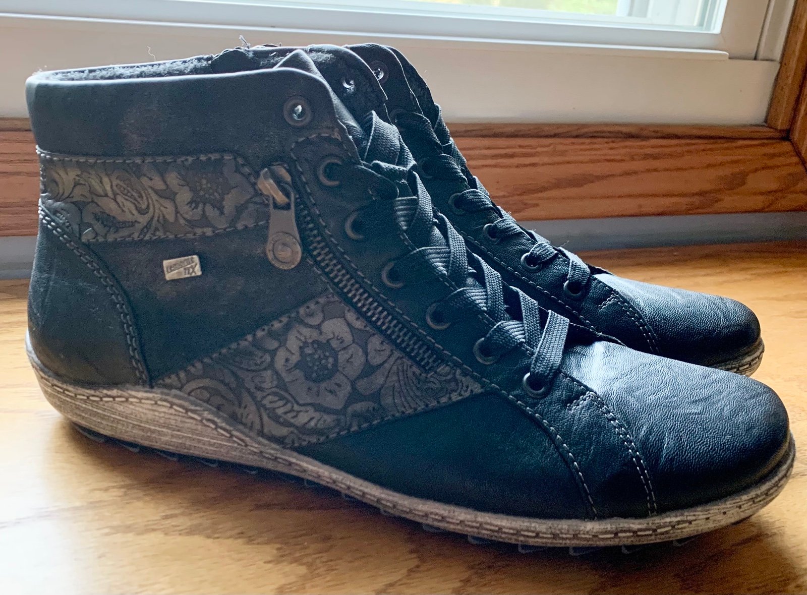 Remonte leather shoes size 44