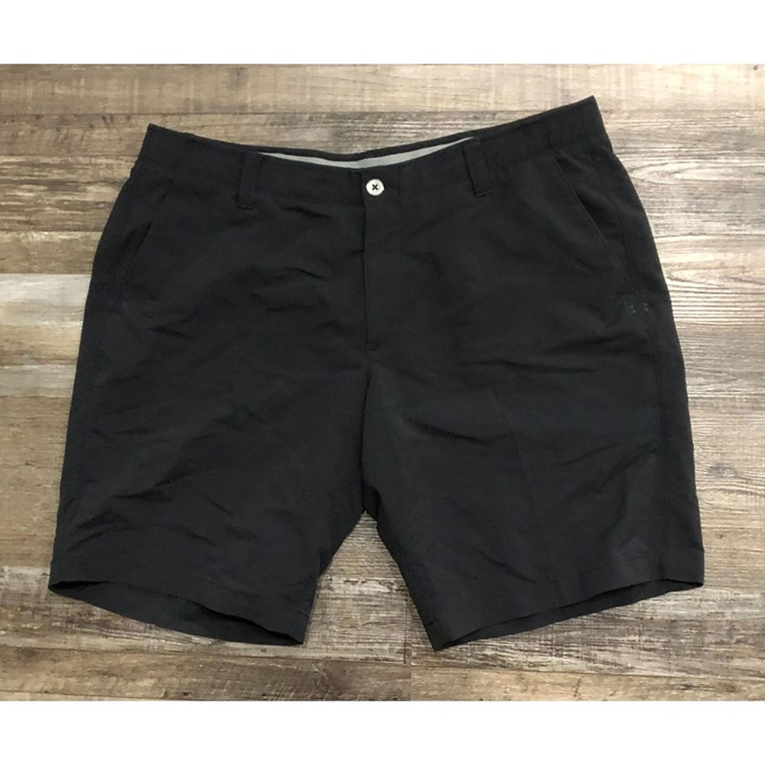 Under Armour Mens Size 40 Black Flat Front Casual Chino Golf Shorts