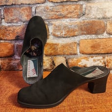 Vintage PORTANIA Black Suede Slides Mules Clogs Shoes Womens Size US 10.5 EUR 41