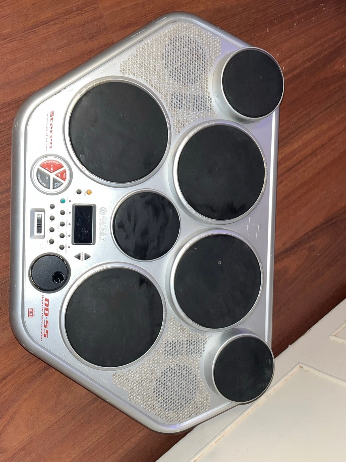 YAMAHA DRUM MACHINE