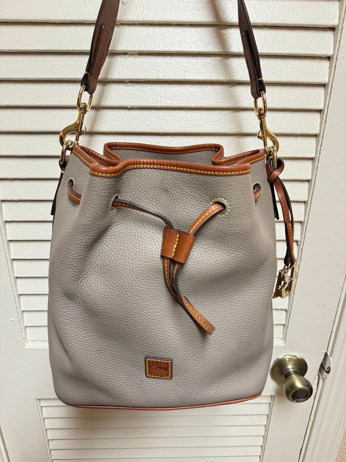 Authentic Discontinued Color Style Dooney & Bourke Pebble Grain Drawstring Bag