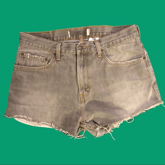 Levi’s 505 womens gray wash shorts