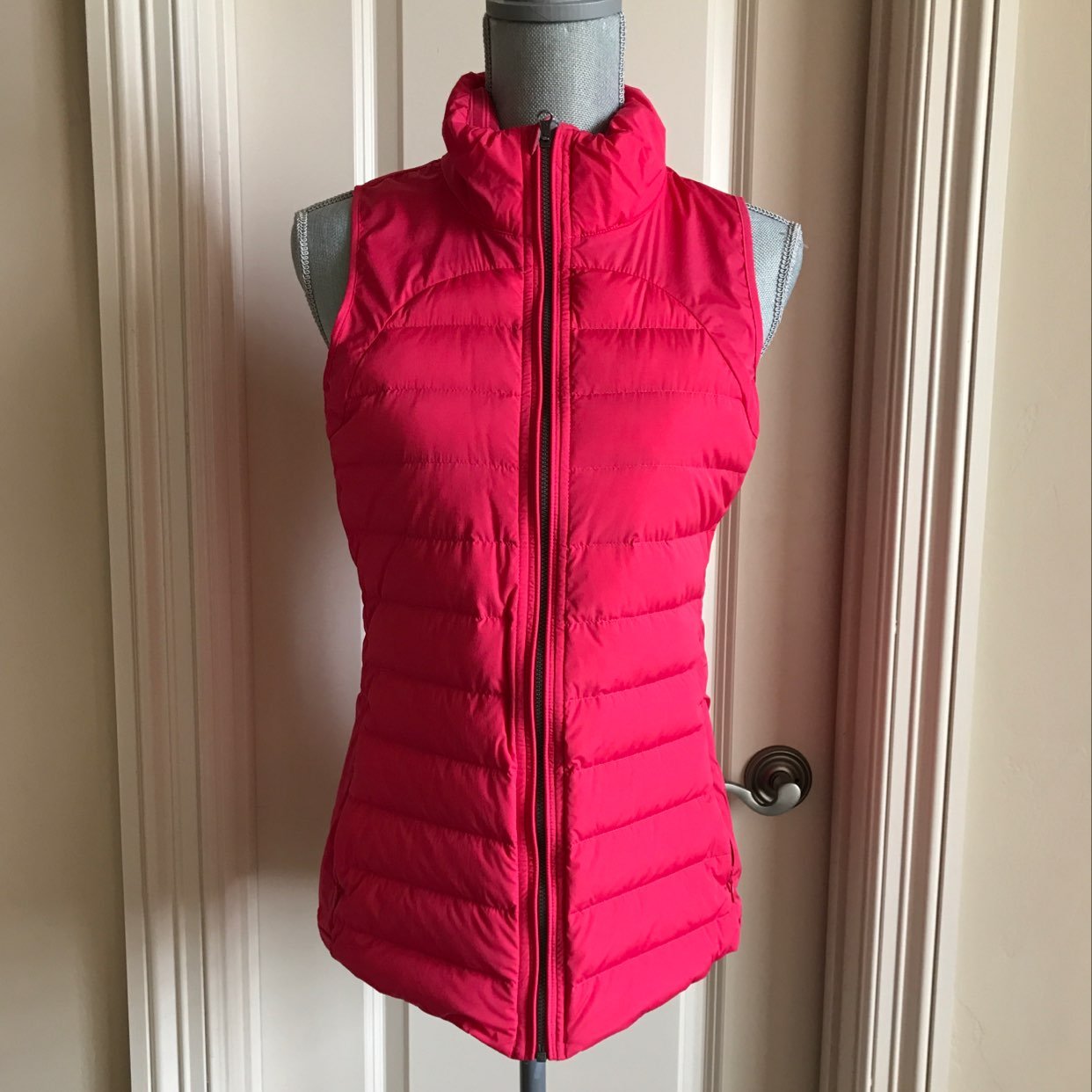 Lululemon Fluffed Up Vest Sz 8