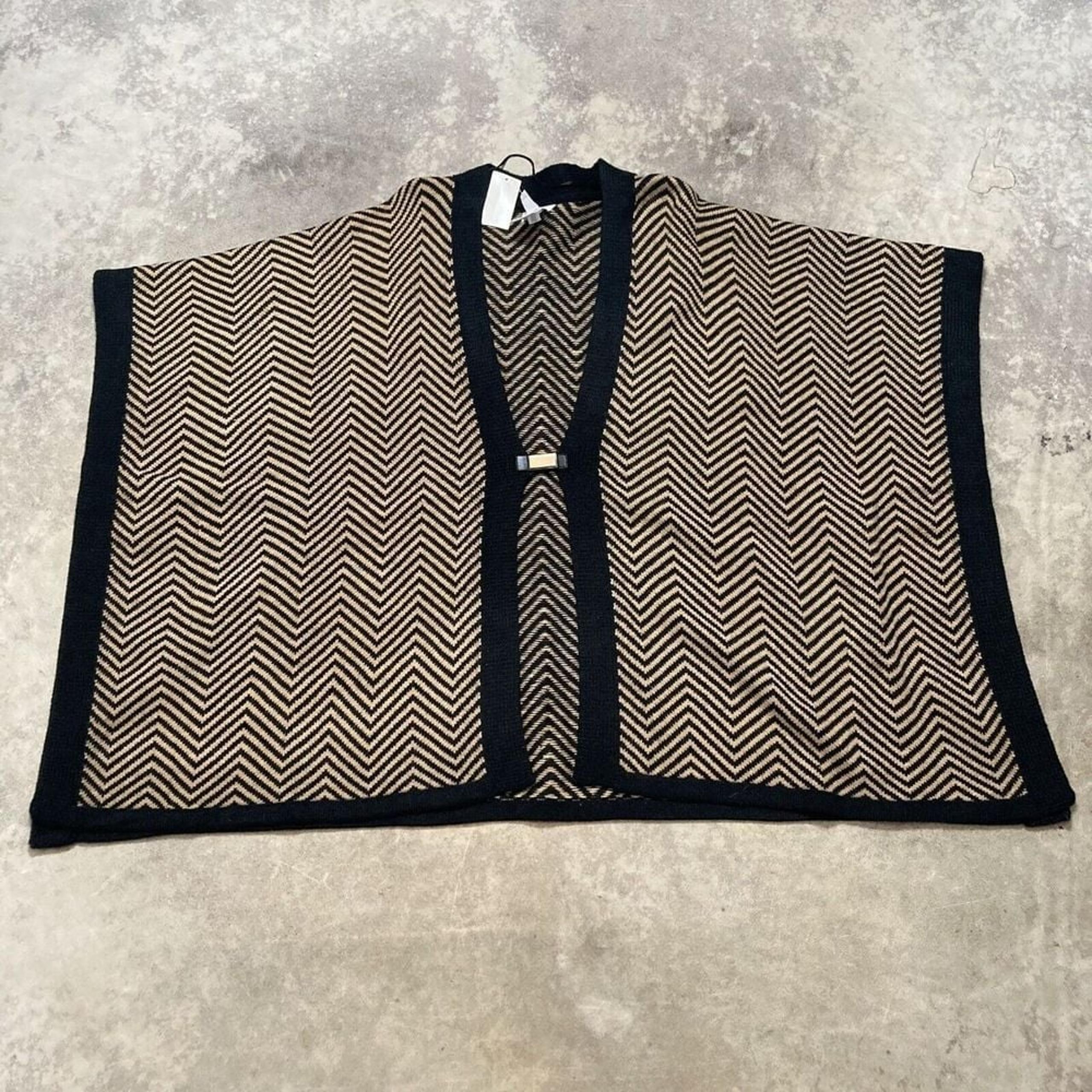 Charter Club Poncho Womens Size Large XL Black Tan Chevron Cape Sweater